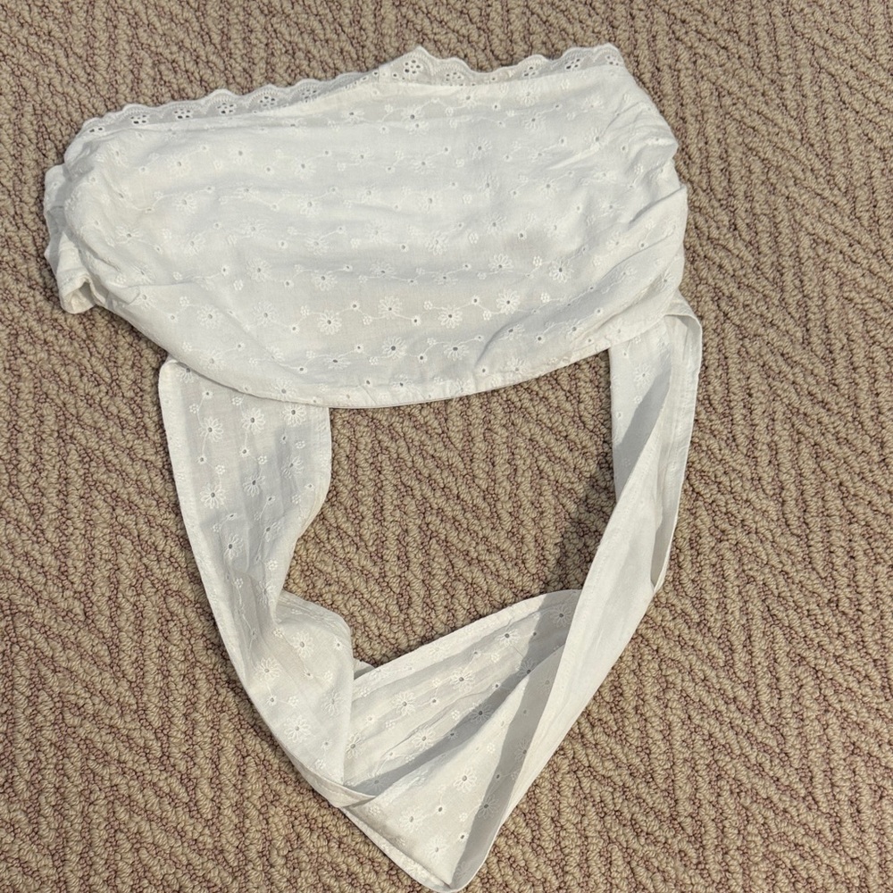 Women’s white strapless crop top